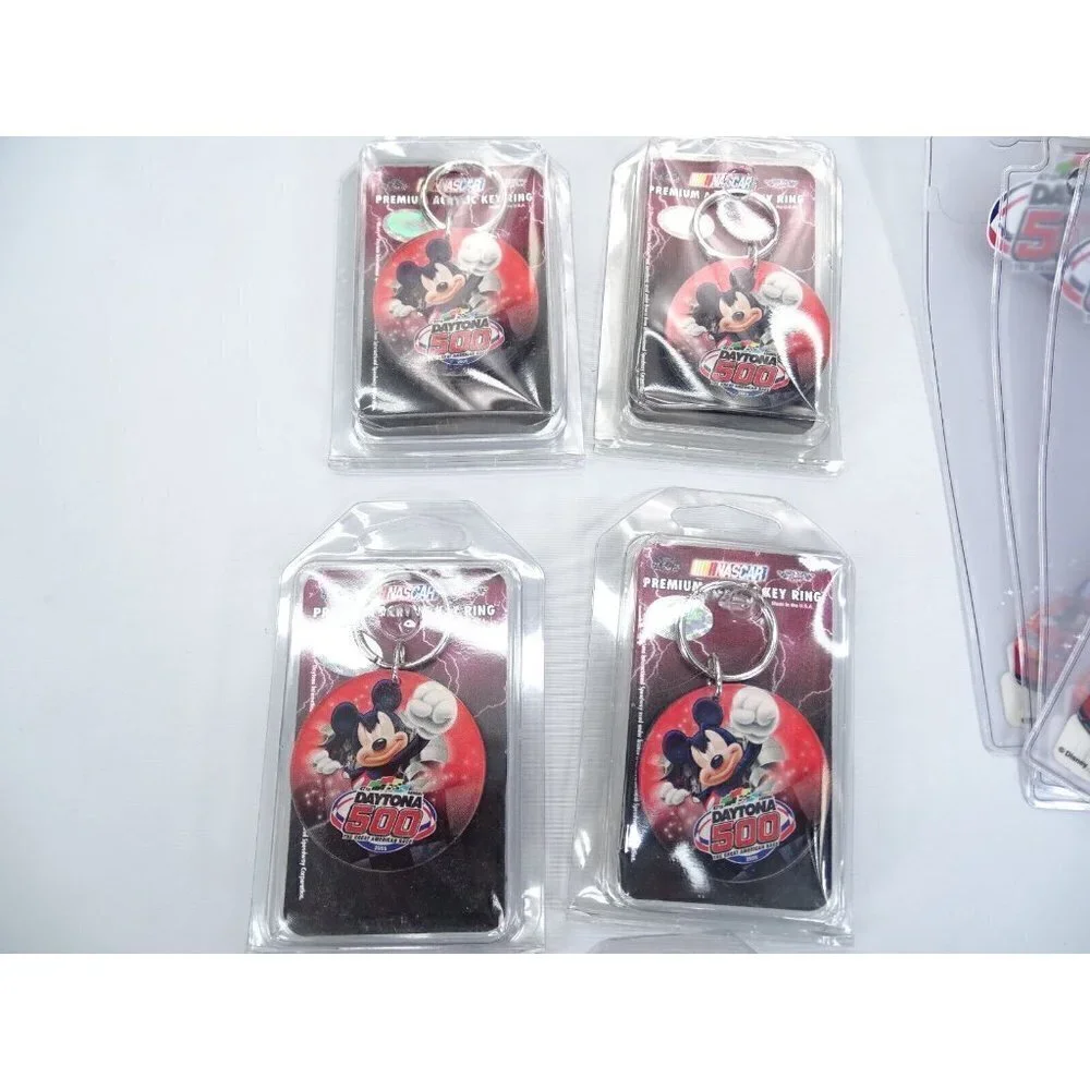 Lot 2005‎ DAYTONA 500 Mickey Mouse Decal Holder Lanyard Keychain Reseller Disney